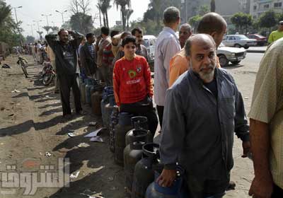 طوابير أنابيب البوتاجاز - تصوير: إيمان هلال
